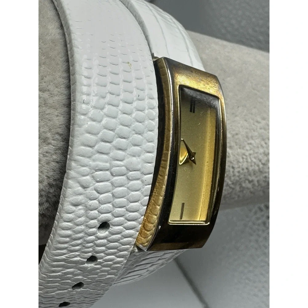 BCBGeneration Ladies Wrap Watch New Battery 17MM White‎ Leather Band S94